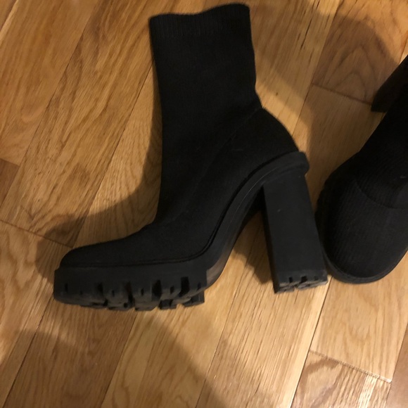Zara size 7.5 new boots half boot - Picture 3 of 3